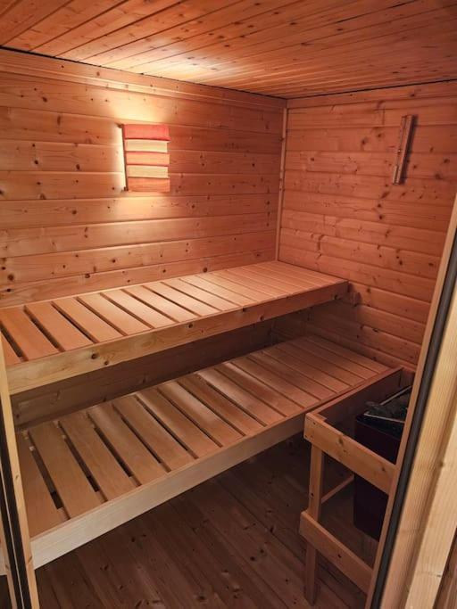 Grosse Private Spa Wellness Ferienwohnung In Koblenz Naehe Zum Rhein Exterior foto